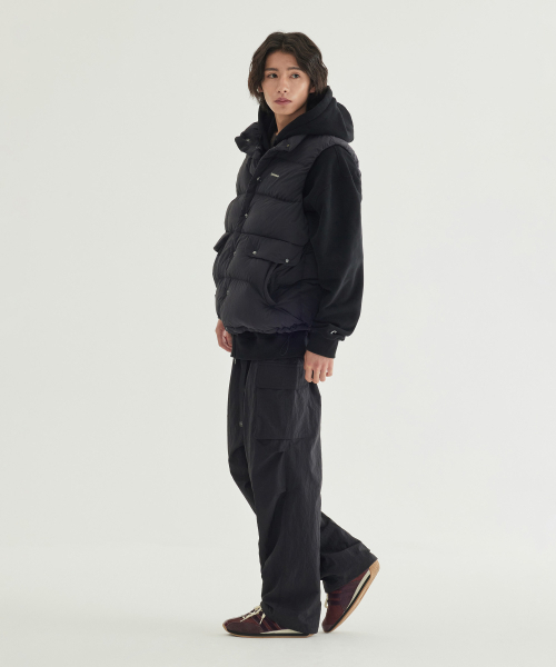 COVERNAT(カバーナット)の「ユーティリティダウンベスト ブラック(ダウンベスト・レディース・その他・SMALL/MEDIUM/LARGE/X-LARGE/XX-LARGE)」の5枚目の写真