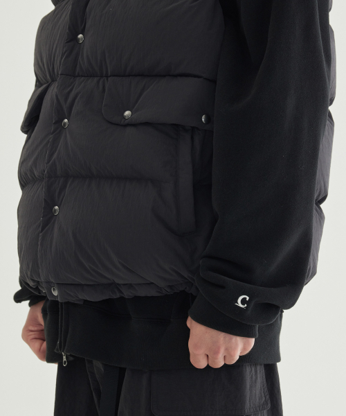 COVERNAT(カバーナット)の「ユーティリティダウンベスト ブラック(ダウンベスト・レディース・その他・SMALL/MEDIUM/LARGE/X-LARGE/XX-LARGE)」の9枚目の写真
