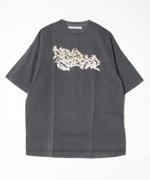 Children of the discordance(チルドレン オブ ザ ディスコ-ダンス)の「Children of the discordance / PIECE PRINTED TEE SS / COTDCS-276(Tシャツ/カットソー・メンズ・その他2/ブラック系その他/ブラック/ブラック系その他2/ホワイト/その他1/ホワイト系その他・2/3/1)」の2枚目の写真