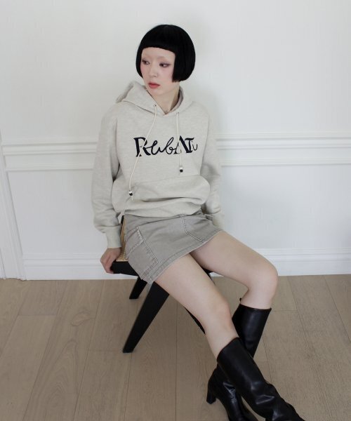 RUBATI(ルバティ)の「Lettering Logo HOOD (OATMEAL)(パーカー・レディース・その他・FREE)」の1枚目の写真