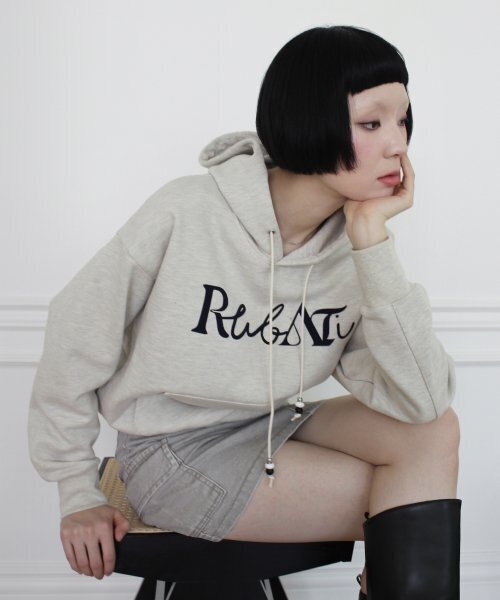 RUBATI(ルバティ)の「Lettering Logo HOOD (OATMEAL)(パーカー・レディース・その他・FREE)」の2枚目の写真