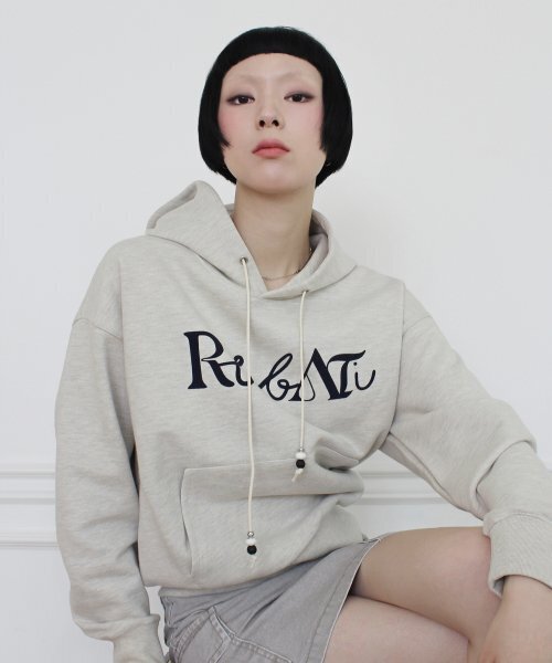RUBATI(ルバティ)の「Lettering Logo HOOD (OATMEAL)(パーカー・レディース・その他・FREE)」の3枚目の写真