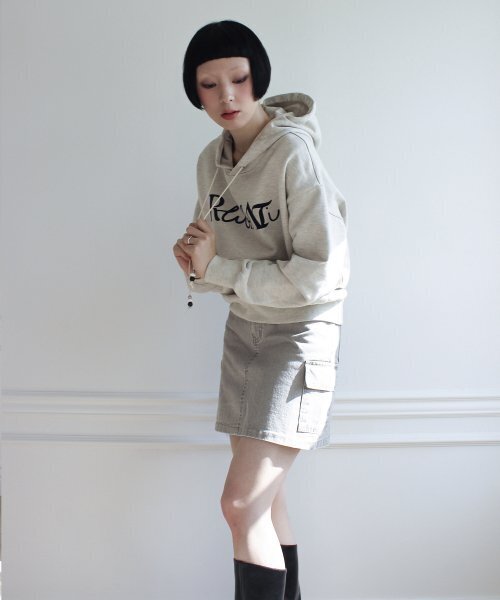 RUBATI(ルバティ)の「Lettering Logo HOOD (OATMEAL)(パーカー・レディース・その他・FREE)」の6枚目の写真