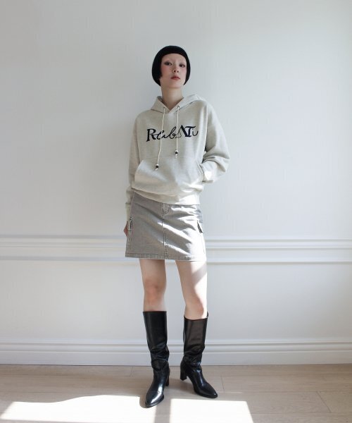 RUBATI(ルバティ)の「Lettering Logo HOOD (OATMEAL)(パーカー・レディース・その他・FREE)」の8枚目の写真