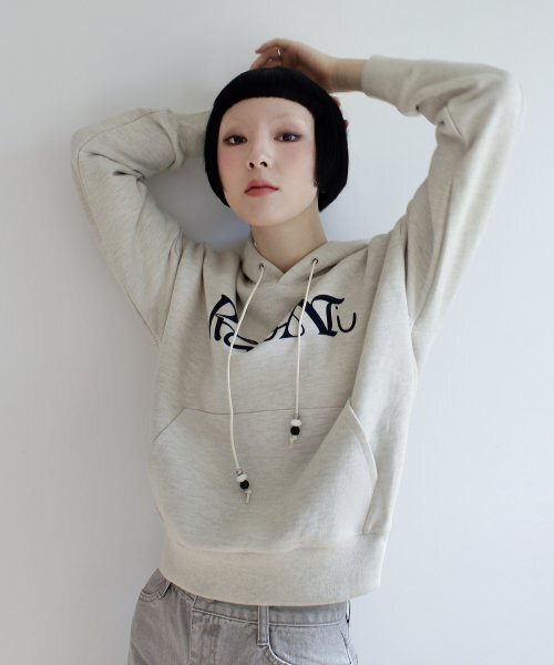 RUBATI(ルバティ)の「Lettering Logo HOOD (OATMEAL)(パーカー・レディース・その他・FREE)」の9枚目の写真