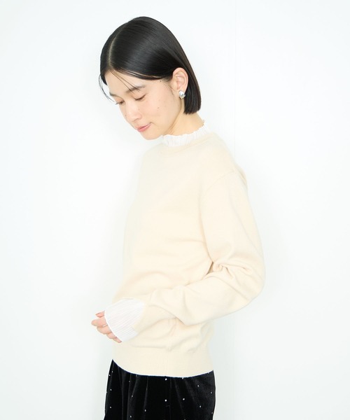 Mac-House(マックハウス)の「Idnes 襟プリーツドッキングニット(ニット/セーター・レディース・オフホワイト/グレー/ブラック・FREE)」の9枚目の写真
