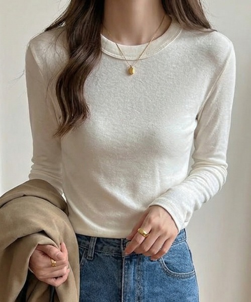 cammie(キャミー)の「シンプルタイトトップス(Tシャツ/カットソー・レディース・ブラック/オフホワイト/グレー・M/L)」の4枚目の写真