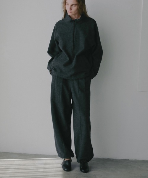 MANOF(マノフ)の「BOUCLE HALF ZIP TOPS(スウェット・レディース・アイボリー/チャコールグレー・S/M)」の9枚目の写真