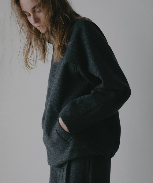 MANOF(マノフ)の「BOUCLE HALF ZIP TOPS(スウェット・レディース・アイボリー/チャコールグレー・S/M)」の8枚目の写真