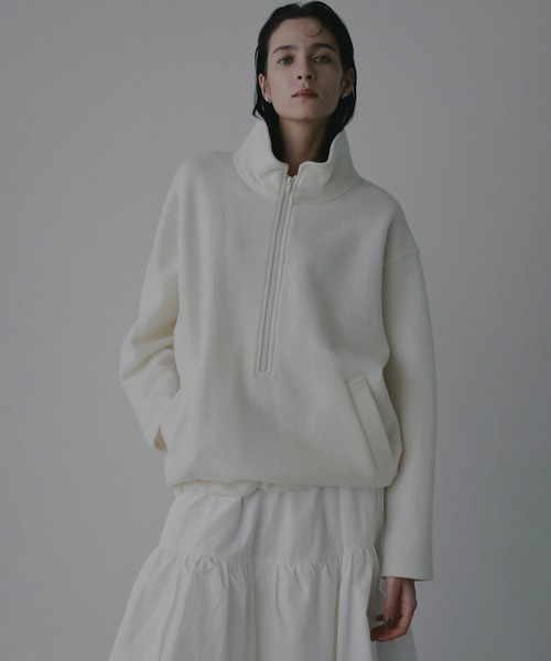 MANOF(マノフ)の「BOUCLE HALF ZIP TOPS(スウェット・レディース・アイボリー/チャコールグレー・S/M)」の16枚目の写真