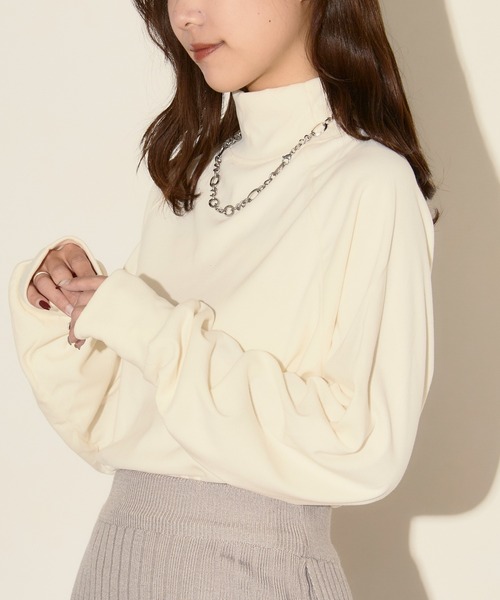 H.TOKYO(エイチトウキョウ)の「ラグランスリーブ モックネック カットソー(Tシャツ/カットソー・レディース・ブラック/ホワイト・MEDIUM/LARGE/X-LARGE)」の2枚目の写真