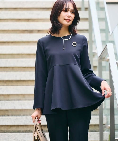 CROSS FUNCTION（クロスファンクション）の「《洗える・シワになりにくい》正解ペプラムブラウス　5サイズ展開【CROSS FUNCTION/クロスファンクション】（シャツ/ブラウス・レディース・ネイビー/ブラック/ライトベージュ・7号/9号/11号/13号/15号）」の5枚目の写真