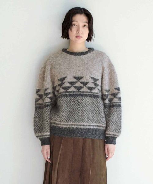 THREE FIFTY STANDARD(スリーフィフティースタンダード)の「THREE FIFTY STANDARD ふんわりジャカードニットセーター〈ブラウンベージュ〉(ニット/セーター・レディース・ブラウン系その他・L/M)」の3枚目の写真
