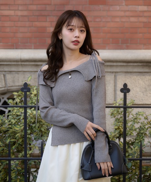 fupel（フぺル）の「off-shoulder ribbon knit × tiered skirt set / オフショルダーリボンニット×ティアードスカートセット（セットアップ・レディース・ライトグレー/ピンク/グレイッシュベージュ・FREE）」の15枚目の写真