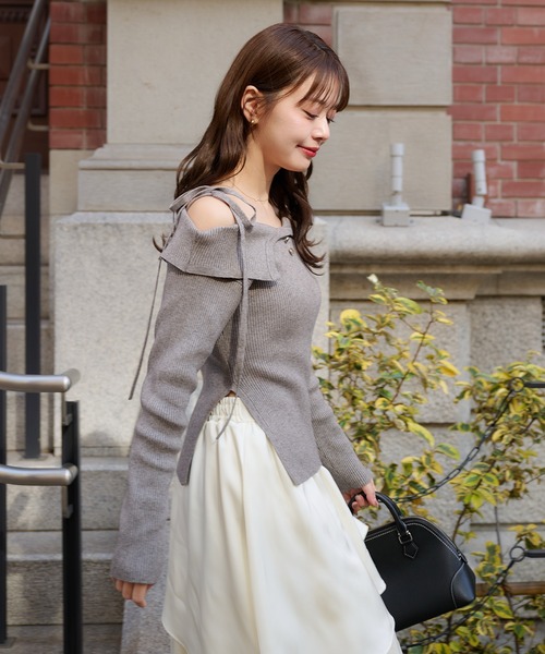 fupel（フぺル）の「off-shoulder ribbon knit × tiered skirt set / オフショルダーリボンニット×ティアードスカートセット（セットアップ・レディース・ライトグレー/ピンク/グレイッシュベージュ・FREE）」の18枚目の写真