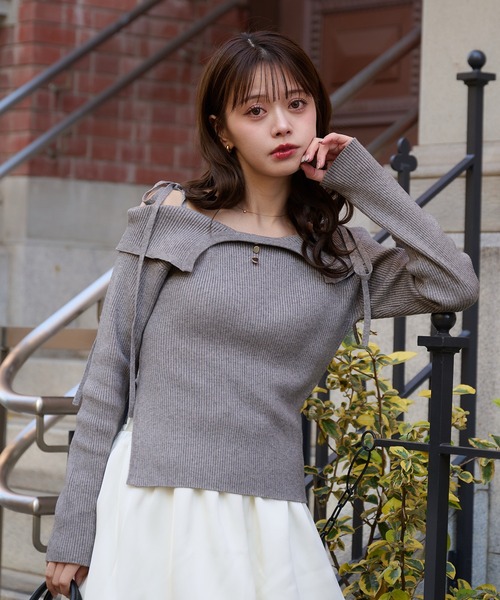 fupel（フぺル）の「off-shoulder ribbon knit × tiered skirt set / オフショルダーリボンニット×ティアードスカートセット（セットアップ・レディース・ライトグレー/ピンク/グレイッシュベージュ・FREE）」の6枚目の写真