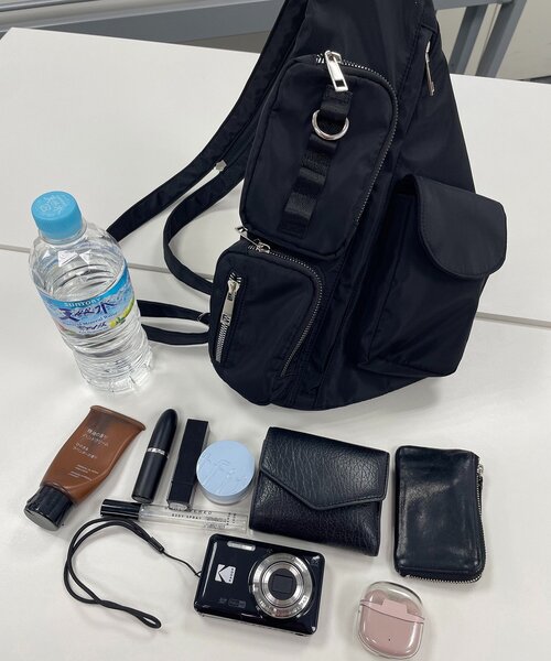 Remind me and forever（リマインドミーアンドフォーエバー）の「【WEB限定】《ショルダーにもリュックにも！》2WAYバッグ（ショルダーバッグ・レディース・ブラック/ブラック系その他・FREE）」の4枚目の写真