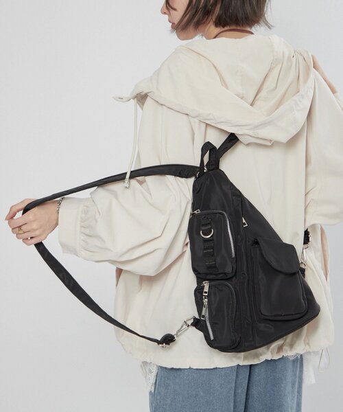 Remind me and forever（リマインドミーアンドフォーエバー）の「【WEB限定】《ショルダーにもリュックにも！》2WAYバッグ（ショルダーバッグ・レディース・ブラック/ブラック系その他・FREE）」の5枚目の写真