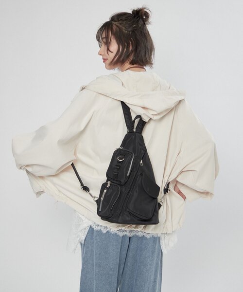 Remind me and forever（リマインドミーアンドフォーエバー）の「【WEB限定】《ショルダーにもリュックにも！》2WAYバッグ（ショルダーバッグ・レディース・ブラック/ブラック系その他・FREE）」の6枚目の写真