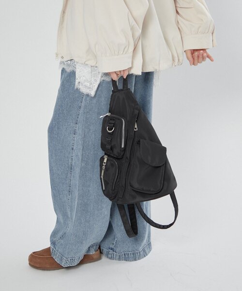 Remind me and forever（リマインドミーアンドフォーエバー）の「【WEB限定】《ショルダーにもリュックにも！》2WAYバッグ（ショルダーバッグ・レディース・ブラック/ブラック系その他・FREE）」の7枚目の写真