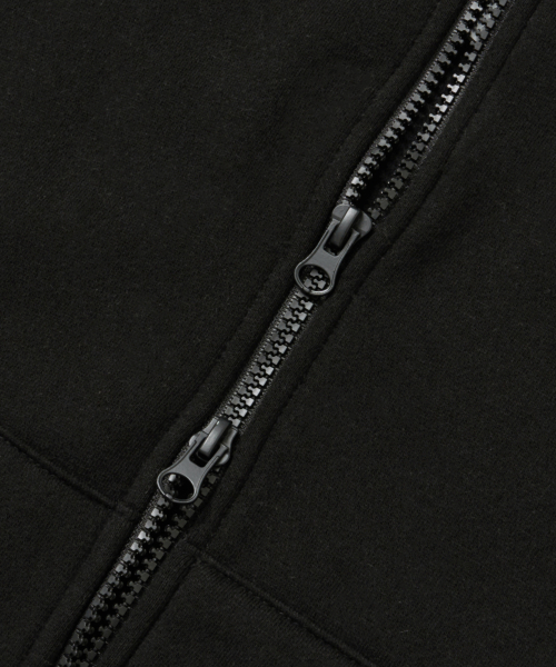 BROWNBREATH（ブラウンブレス）の「[25WINTER] TAG HOOD ZIP UP - BLACK（パーカー・レディース・その他・S/M/L/XL/2XL）」の7枚目の写真