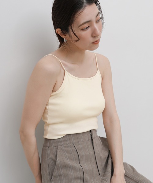 select MOCA（セレクトモカ）の「カップ付きラウンドバックオープンキャミソール（キャミソール・レディース・ブラック/アイボリー・SMALL/MEDIUM/LARGE）」の2枚目の写真