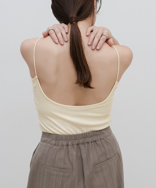 select MOCA（セレクトモカ）の「カップ付きラウンドバックオープンキャミソール（キャミソール・レディース・ブラック/アイボリー・SMALL/MEDIUM/LARGE）」の21枚目の写真