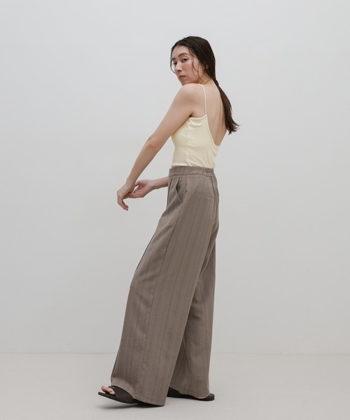 select MOCA（セレクトモカ）の「カップ付きラウンドバックオープンキャミソール（キャミソール・レディース・ブラック/アイボリー・SMALL/MEDIUM/LARGE）」の4枚目の写真