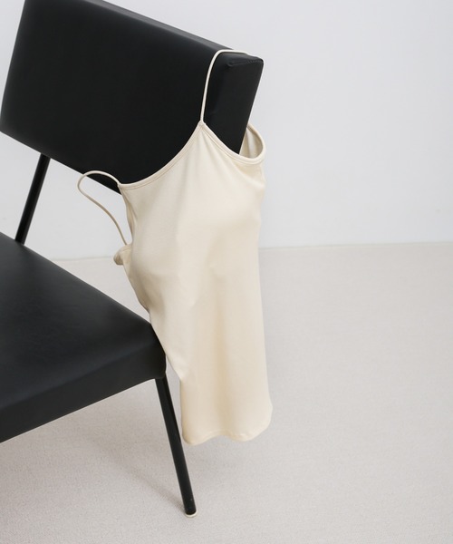 select MOCA（セレクトモカ）の「カップ付きラウンドバックオープンキャミソール（キャミソール・レディース・ブラック/アイボリー・SMALL/MEDIUM/LARGE）」の15枚目の写真