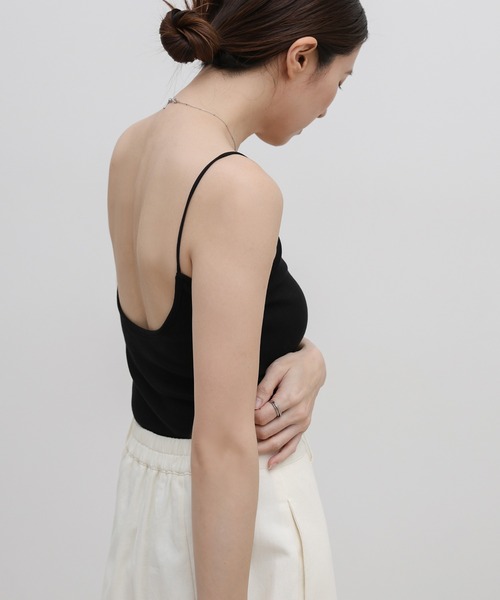select MOCA（セレクトモカ）の「カップ付きラウンドバックオープンキャミソール（キャミソール・レディース・ブラック/アイボリー・SMALL/MEDIUM/LARGE）」の8枚目の写真