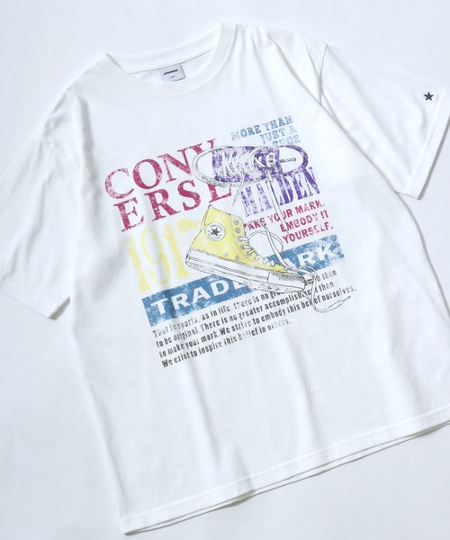 CONVERSE(コンバース)の「CONVERSE White(コンバース ホワイト)シューズグラフィックプリントTシャツ/スニーカーデザイン ビッグシルエット ユニセックス(Tシャツ/カットソー・レディース・グレー系その他/アッシュグレー/ブラック系その他/スミクロ/ホワイト/ホワイト系その他・M/L)」の1枚目の写真