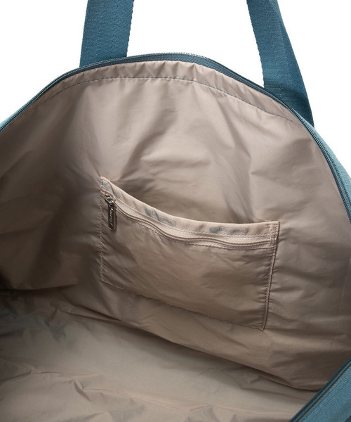 LeSportsac（レスポートサック）の「DELUXE LG WEEKENDER ブルーインディゴ（ボストンバッグ・レディース・ブルー・FREE）」の13枚目の写真