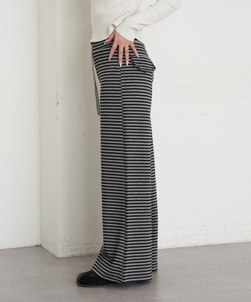 RAY CASSIN（レイカズン）の「ボーダーカットパンツ（その他パンツ・レディース・グレー/チャコールグレー・M/L）」の4枚目の写真
