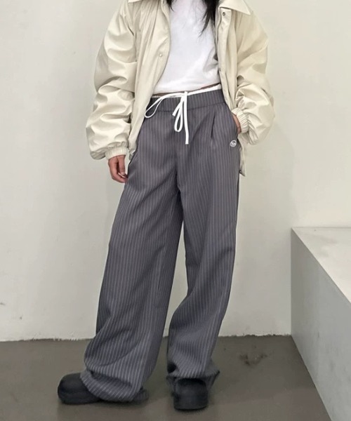 ampm（エーエムピーエム）の「ピンストライプ イージーワイドパンツ（スラックス・レディース・グレー/ネイビー・L/M）」の16枚目の写真