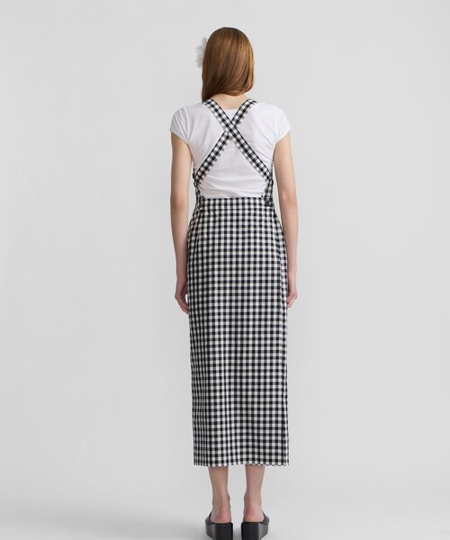 agnes b.（アニエスベー）の「ギンガムチェック コットン ロング エプロン ワンピース "Luberon"（ワンピース・レディース・ブラック・1/2/3）」の4枚目の写真
