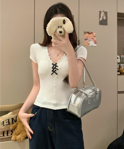 NANEA(ナネア)の「レース&リボン カップ付きVネックTシャツ(Tシャツ/カットソー・レディース・ホワイト/ブラック/チャコールグレー/グレー・フリー)」の7枚目の写真