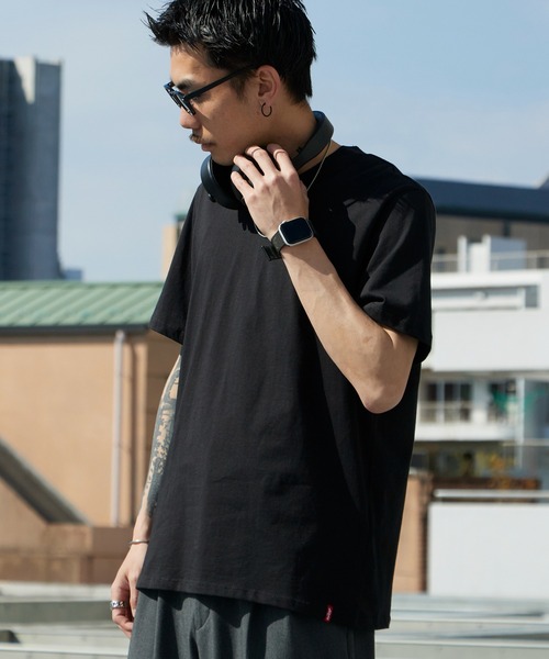 Levi's（リーバイス）の「LEVI'S/リーバイス SLIM 2PK CREWNECK 1 2パック Tシャツ 半袖 クルーネック 2026年春夏（Tシャツ/カットソー・メンズ・ブラック/ホワイト・M/L/XL/S）」の2枚目の写真