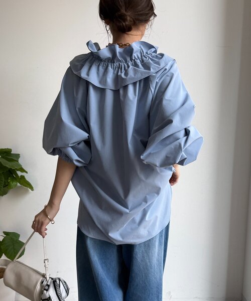 DouDou(ドゥドゥ)の「ダブルフリルカラーブラウス(シャツ/ブラウス・レディース・ホワイト/サックスブルー/ブラック・FREE)」の5枚目の写真