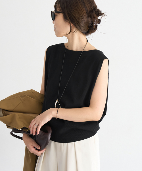 plage(プラージュ)の「Sabrina Neck ベスト(ベスト・レディース・ブラック/グレー・FREE)」の11枚目の写真