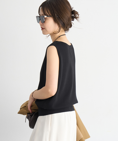plage(プラージュ)の「Sabrina Neck ベスト(ベスト・レディース・ブラック/グレー・FREE)」の13枚目の写真
