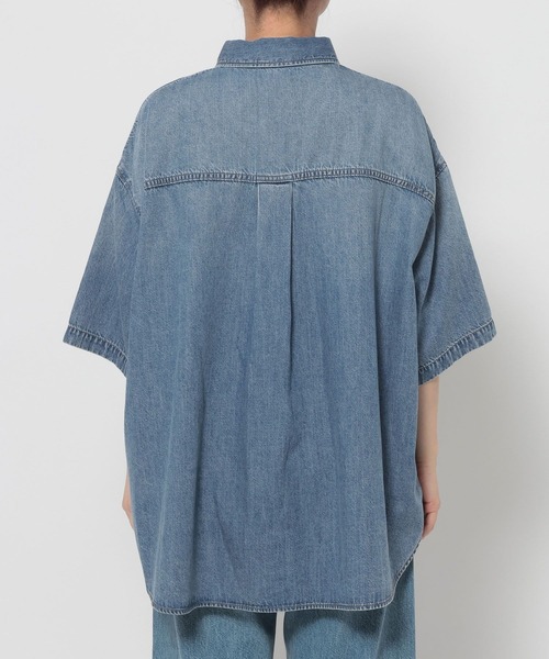 LOWRYS FARM（ローリーズファーム）の「アソートデニムＢＩＧシャツＳＳ 638496（シャツ/ブラウス・レディース・ブルー/ライトブルー/ピンク・FREE）」の13枚目の写真