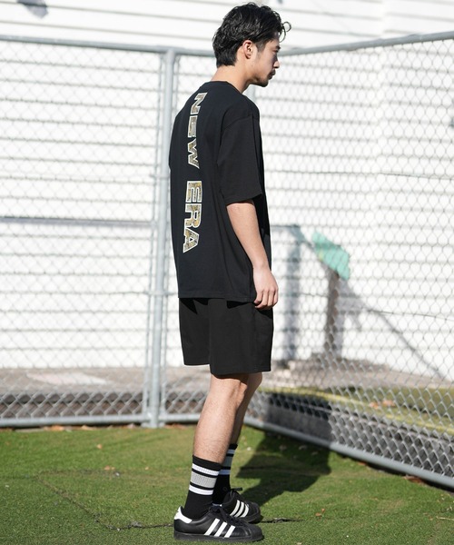 NEW ERA(ニューエラ)の「【ムラサキスポーツ別注】NEW ERA/ニューエラ 半袖 Tシャツ バックプリント 15159351/15159352/15159353(Tシャツ/カットソー・メンズ・ブラック/ストーン/ホワイト・L/M/XL)」の21枚目の写真