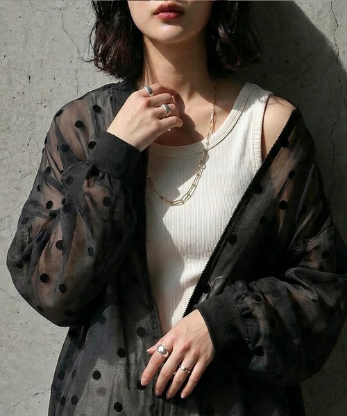antiqua（アンティカ）の「ドット柄 シアー ブルゾン（ブルゾン・レディース・ベージュ/ブラック・ONESIZE）」の2枚目の写真