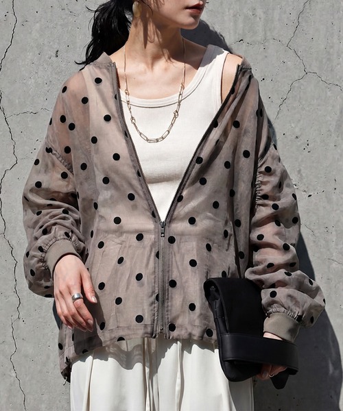 antiqua（アンティカ）の「ドット柄 シアー ブルゾン（ブルゾン・レディース・ベージュ/ブラック・ONESIZE）」の9枚目の写真