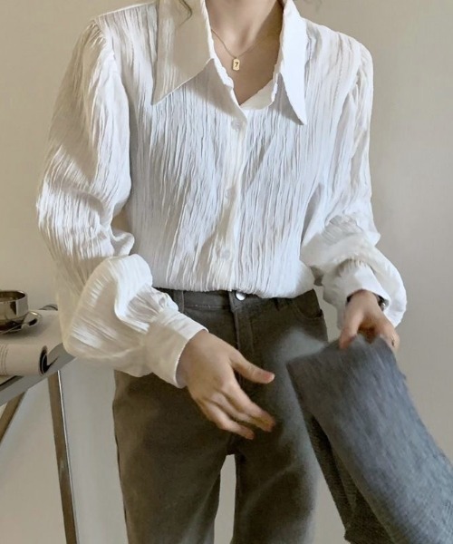 Beststore(ベストストア)の「【秋冬】大人レディな縦シワ加工 楊柳シフォンブラウス パフスリーブシャツ 落ち感(シャツ/ブラウス・レディース・グレイッシュベージュ/ブルー/オフホワイト・L/M)」の16枚目の写真