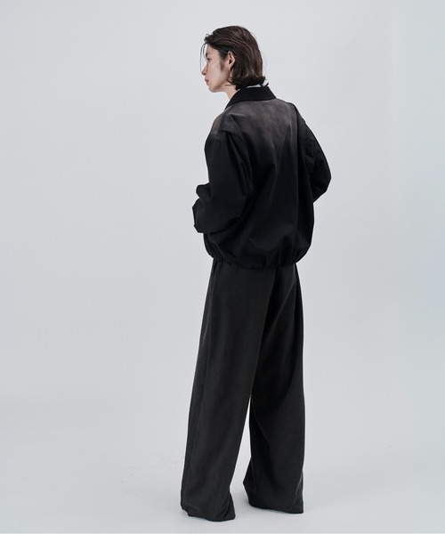SINSS（シンス）の「Cross tuck wide straight slacks / クロスタックワイドストレートスラックス（スラックス・メンズ・グレー系その他/ブラック系その他・MEDIUM/SMALL/X-SMALL/X-LARGE/LARGE）」の17枚目の写真