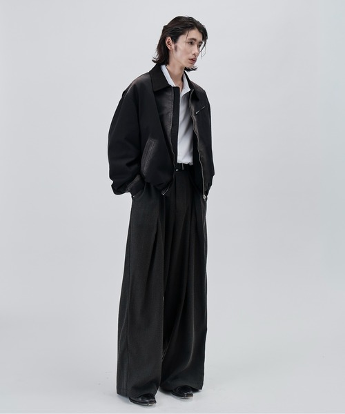SINSS（シンス）の「Cross tuck wide straight slacks / クロスタックワイドストレートスラックス（スラックス・メンズ・グレー系その他/ブラック系その他・MEDIUM/SMALL/X-SMALL/X-LARGE/LARGE）」の19枚目の写真
