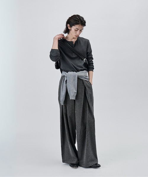 SINSS（シンス）の「Cross tuck wide straight slacks / クロスタックワイドストレートスラックス（スラックス・メンズ・グレー系その他/ブラック系その他・MEDIUM/SMALL/X-SMALL/X-LARGE/LARGE）」の22枚目の写真