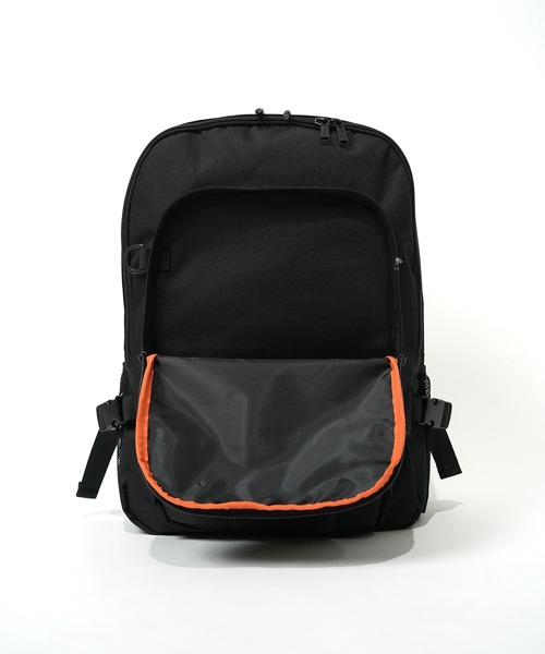 UNIVERSAL OVERALL（ユニバーサルオーバーオール）の「"07"≪UNIVERSAL OVERALL≫7ポケット/30L カラビナキーポルダー付き バックパック（バックパック/リュック・メンズ・ブラック・ONE SIZE）」の9枚目の写真