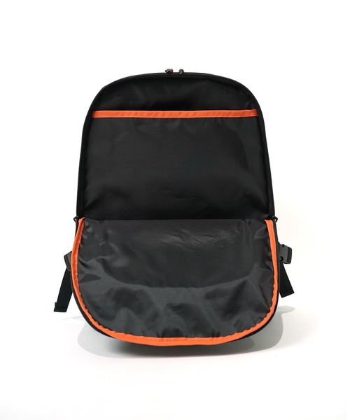 UNIVERSAL OVERALL（ユニバーサルオーバーオール）の「"07"≪UNIVERSAL OVERALL≫7ポケット/30L カラビナキーポルダー付き バックパック（バックパック/リュック・メンズ・ブラック・ONE SIZE）」の10枚目の写真